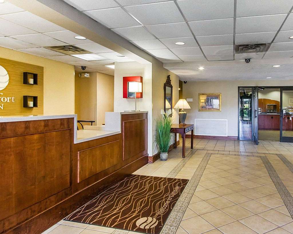Gasthof Quality - Exit 11 Clarksville